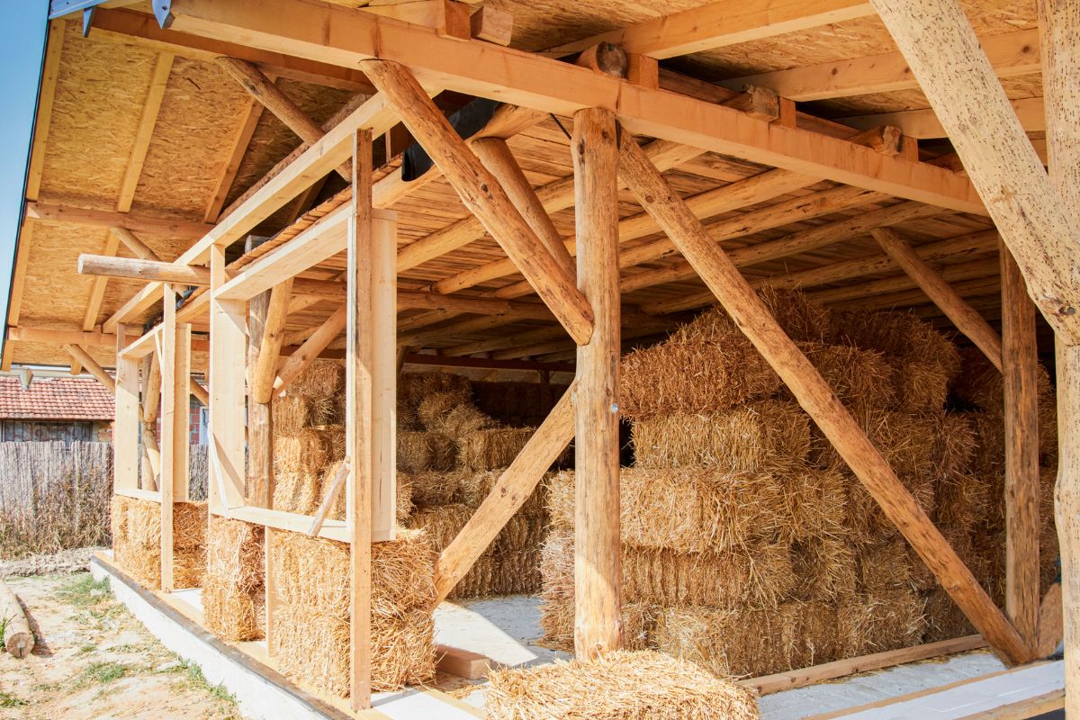 How To Build A Small Straw Bale House