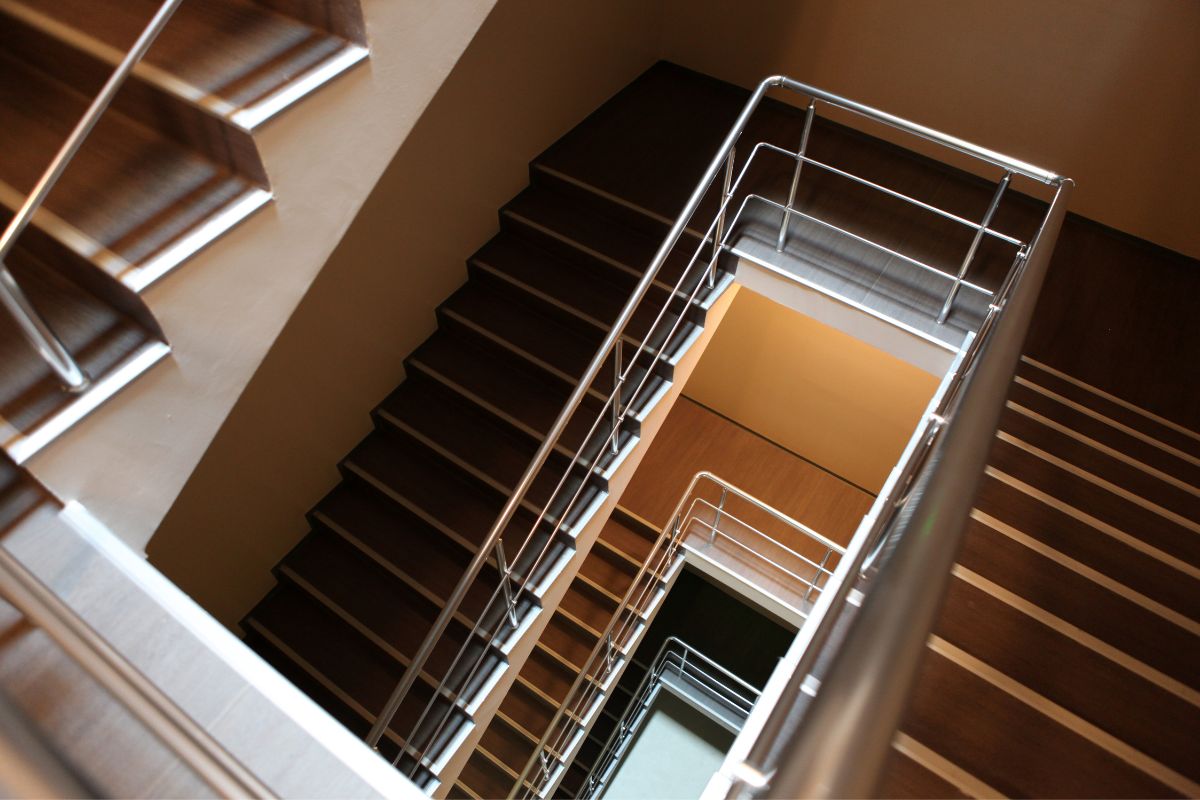 What Are The Safety Requirements For Stairs 